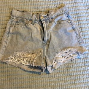 american eagle mom short
